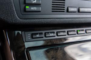 BMW X5 4.8is 2004 года  (NA)